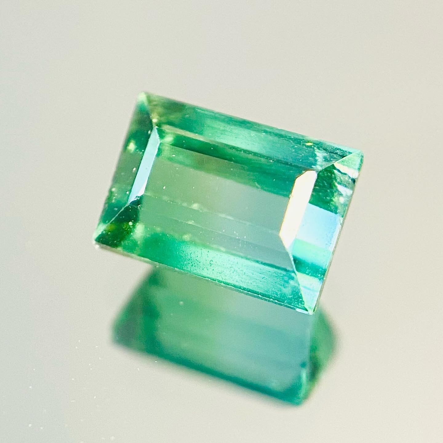 景色の見えるトルマリン2 セノーテ