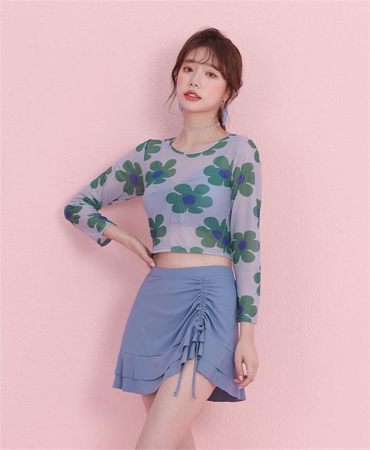 細見えする 温泉 長袖 フラットアングル フローラル 水着 3点セット 快適である