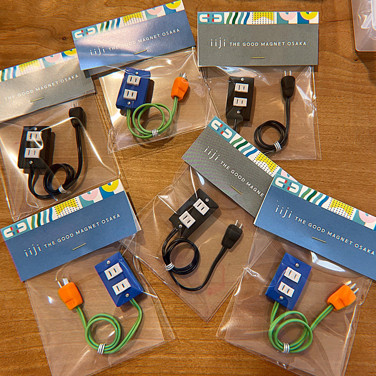 電源タップマグネット(黒)