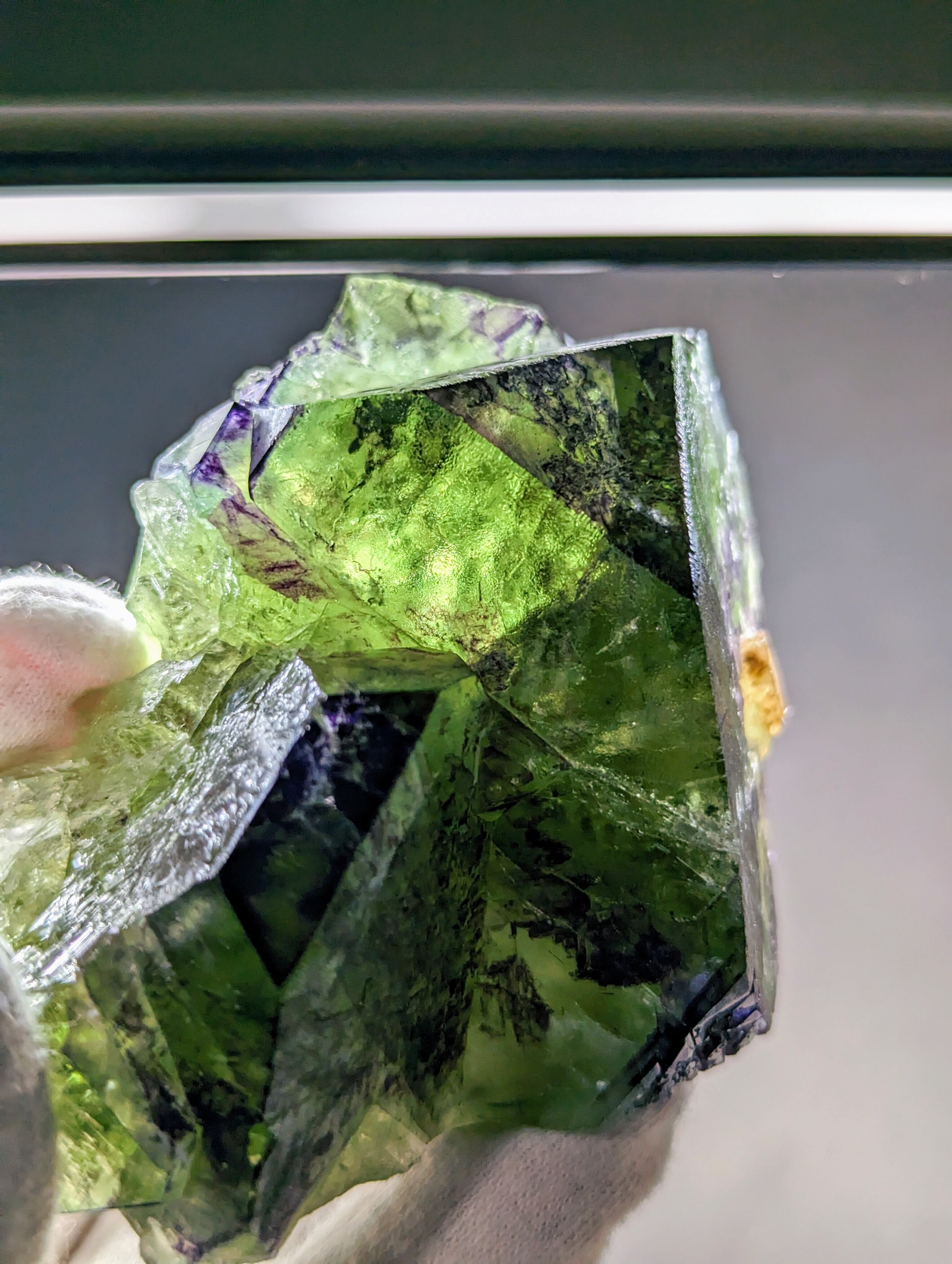 希少色/大型結晶】オコルスフローライト Okorusu mine, Namibia R5 