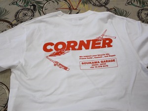 CORNER SHOP T SHIRT (WHITE/BRIGHT ORANGE)