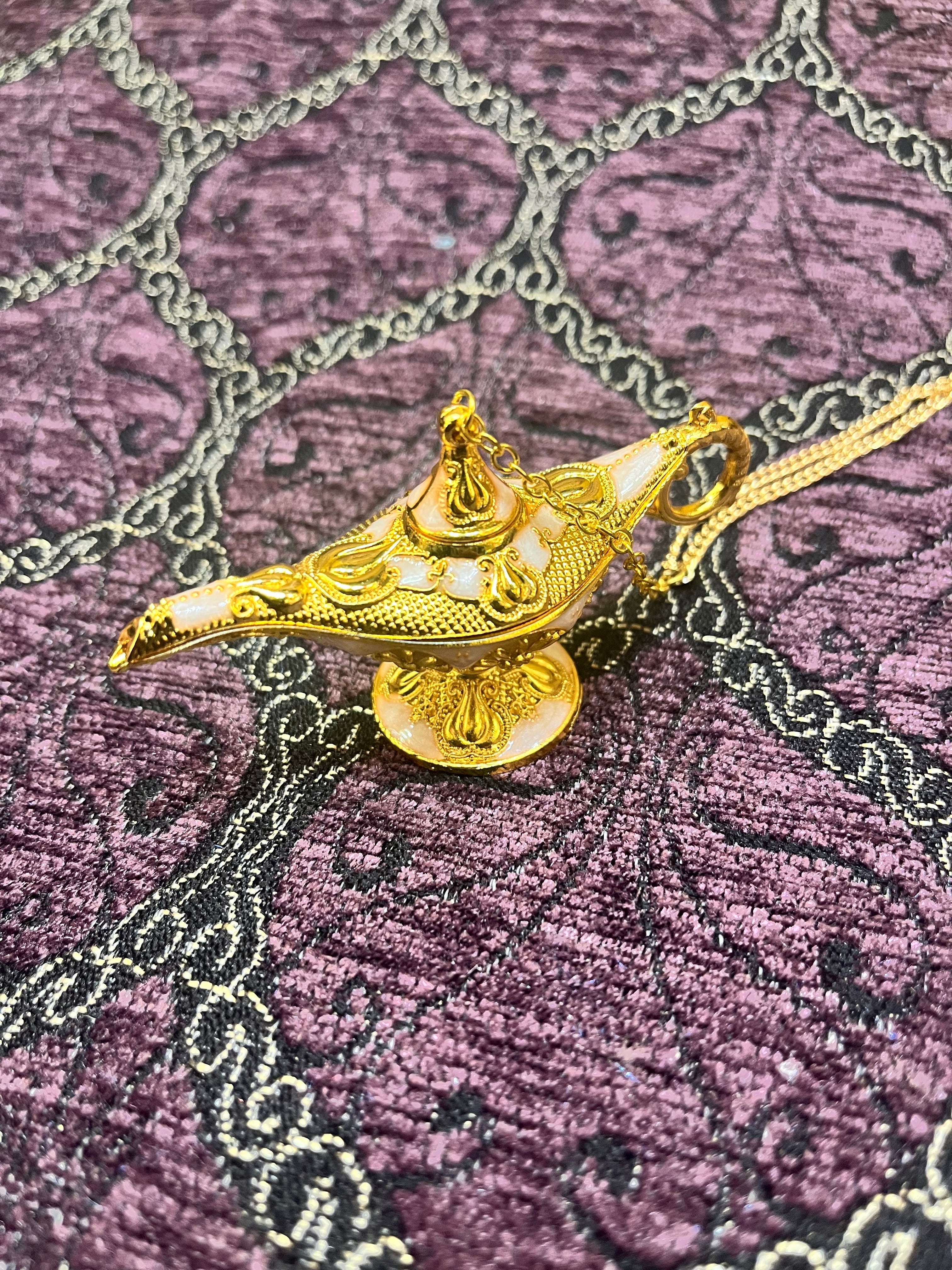 アリの魔法のランプ ネックレス ピンク | zakurotokyo