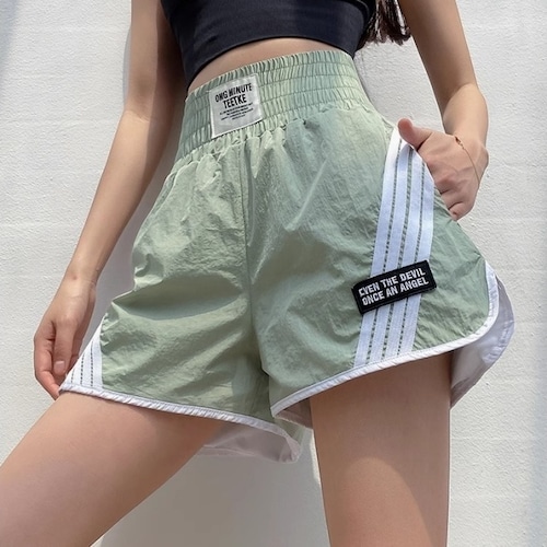 【予約販売】 トレーニングウエア ショートパンツ 短パン ハイウエスト ヨガ ジム フィットネス ライン ブラック/ホワイト/グリーン レディース  部屋着 おしゃれ 韓国  春 夏 S/M/L/XL