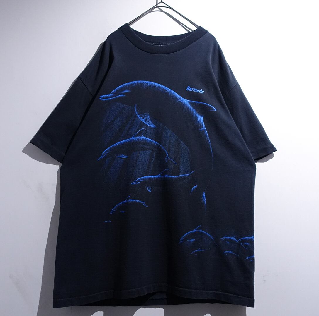 90s Dolphin Print Animal T-Shirt