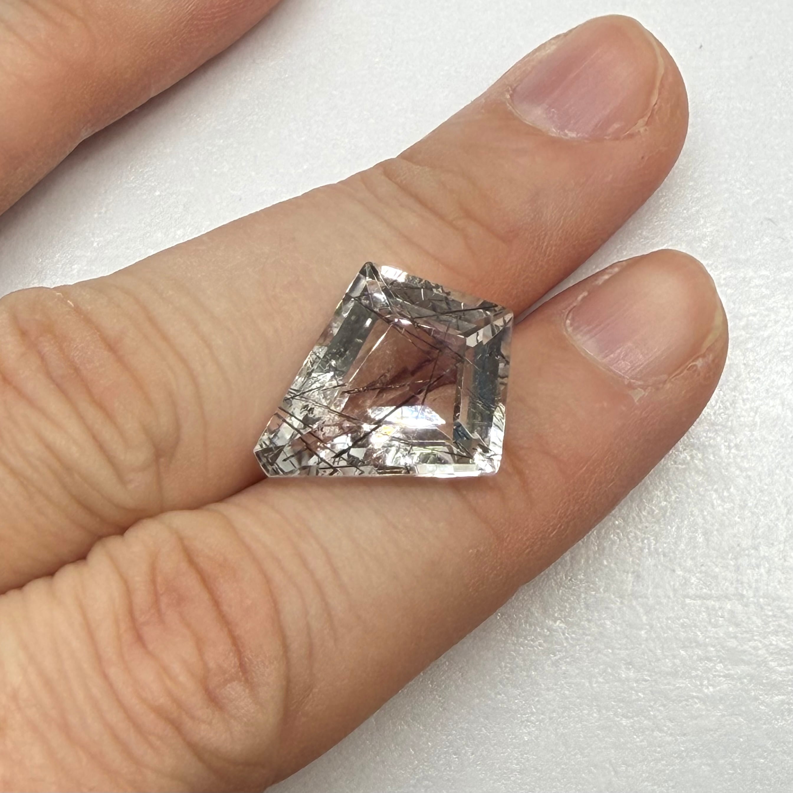 ロックなブラックトルマリンインクオーツ