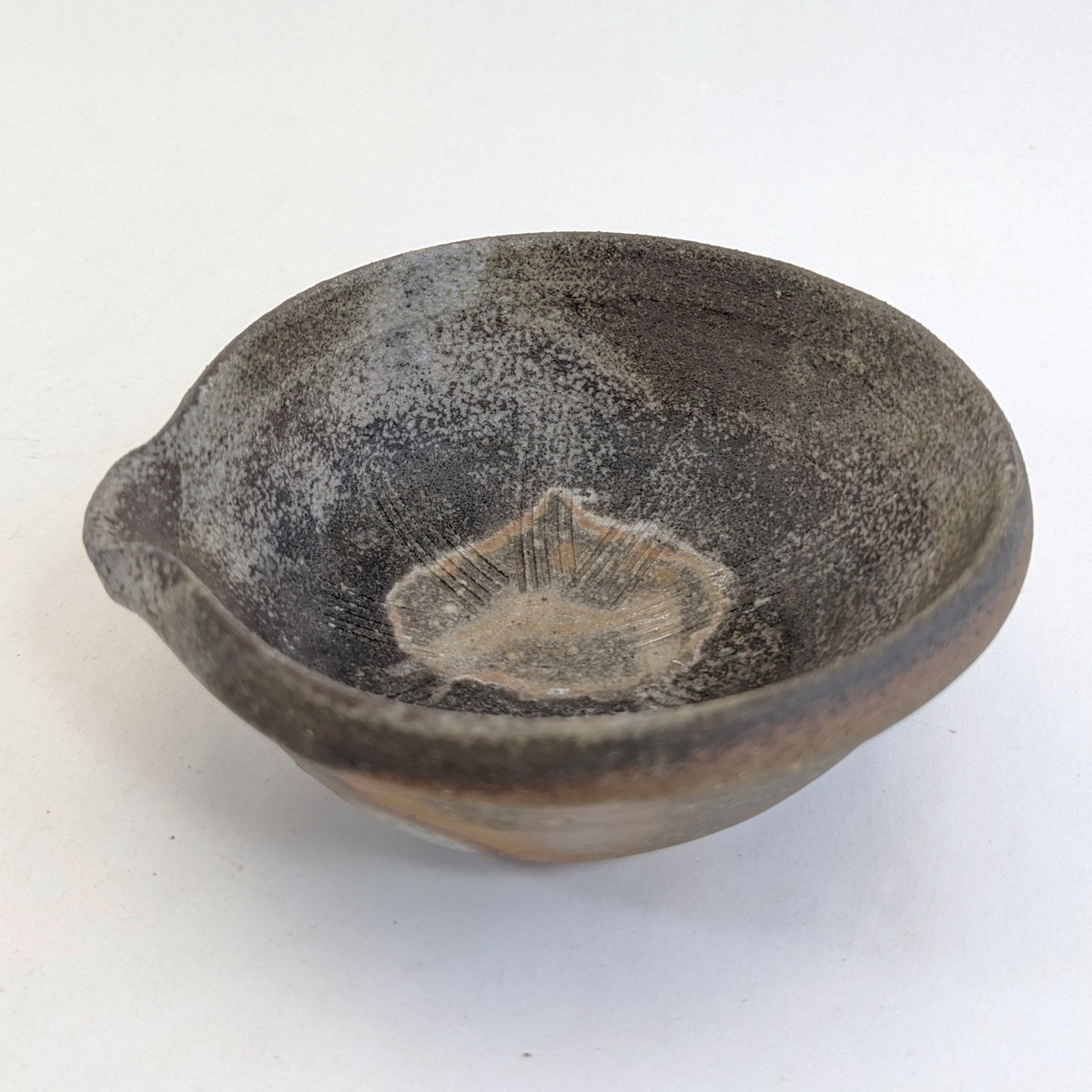 すり鉢風片口小鉢 | craftspace usaginotuno 備前焼、和食器、洋食器、花器、置物、通販 の陶器屋