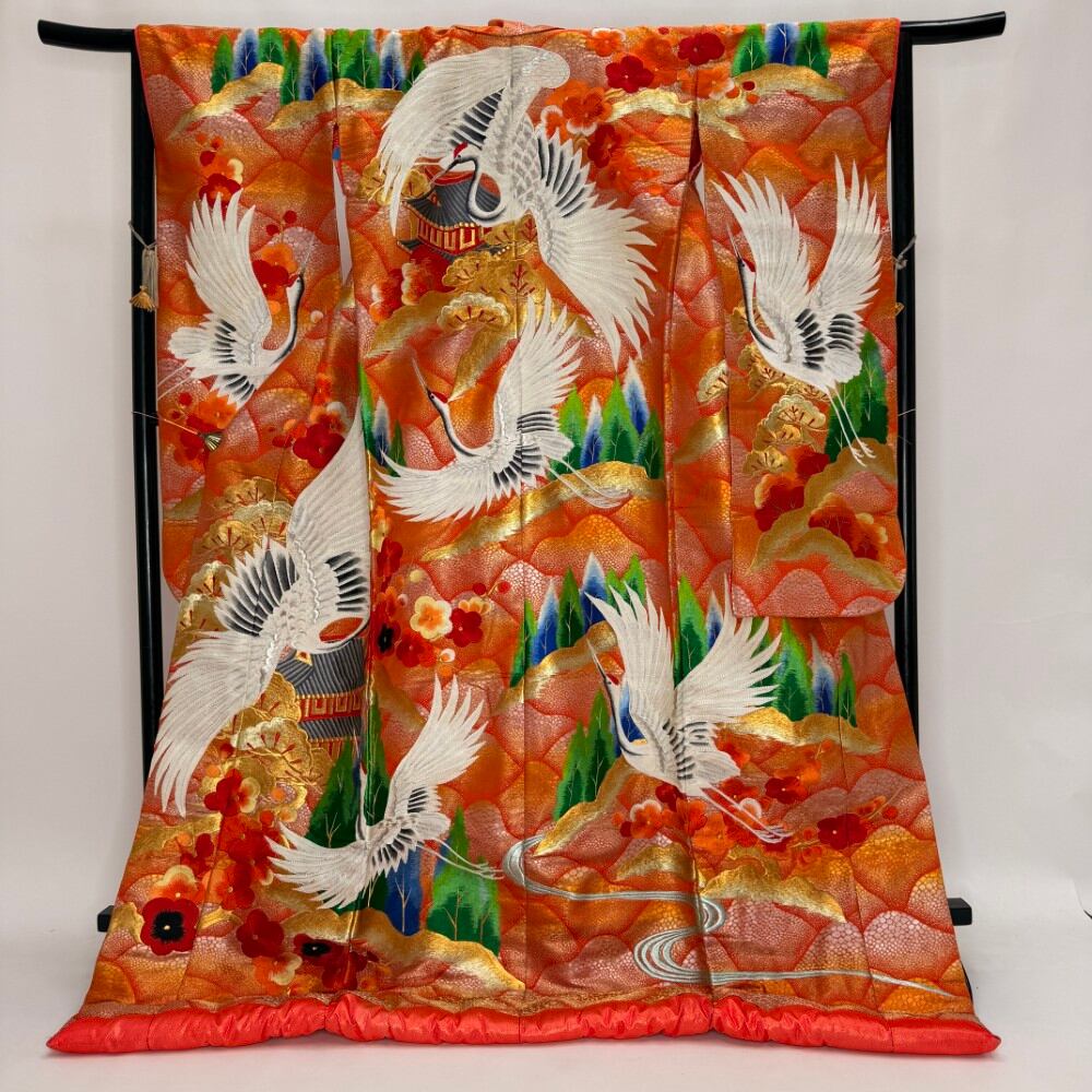 色打掛 正絹 鶴 刺繍 赤 オレンジ 打掛 花嫁衣裳 ポリエステル リサイクル 中古 ブライダル ウエディング 着物 6101