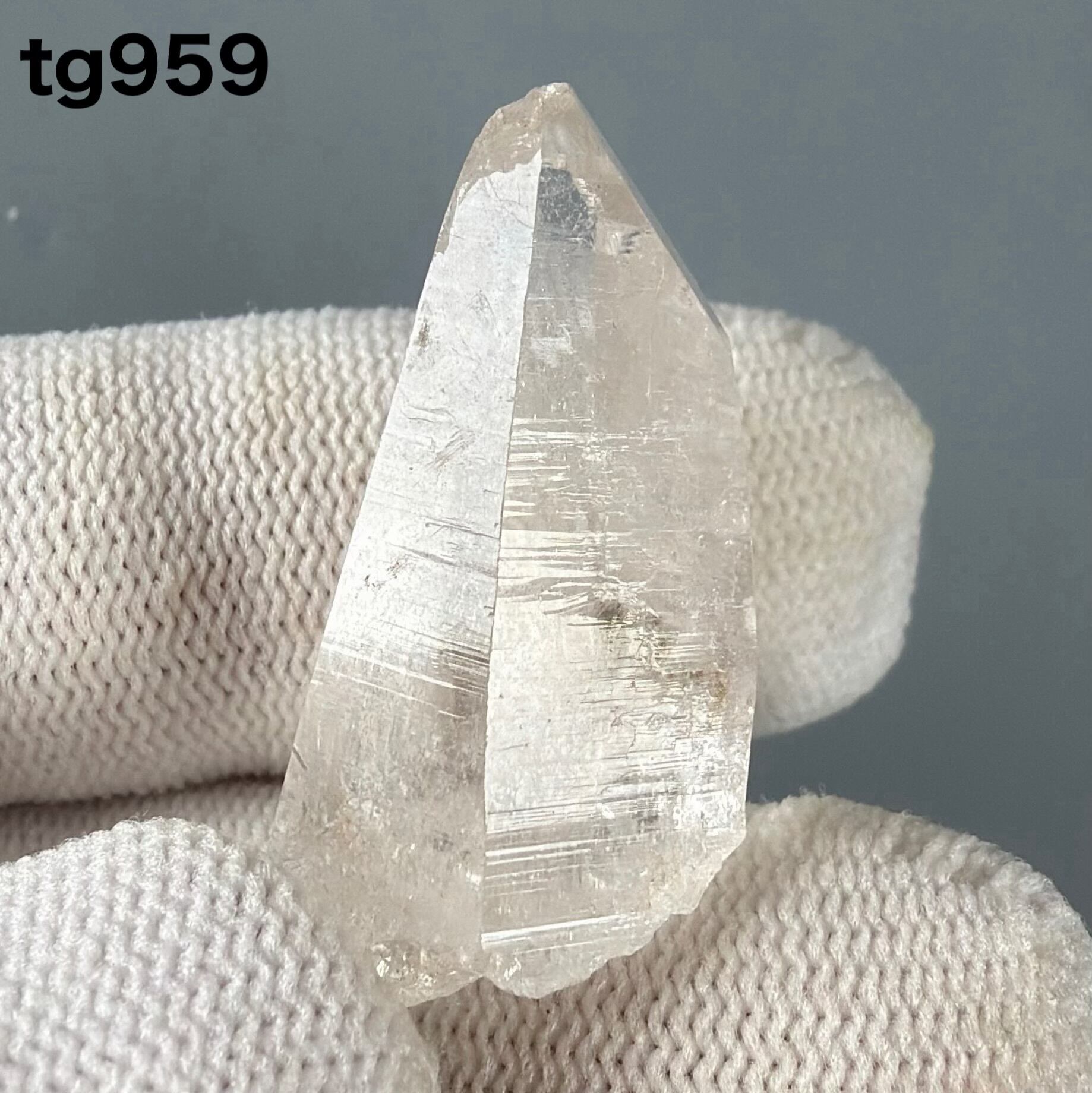 【お値下げしました】天然石 ガネーシュヒマール 水晶 原石 ガネーシュヒマール産 ヒマラヤ水晶 原石ポイント tg959 | 天然石の詩