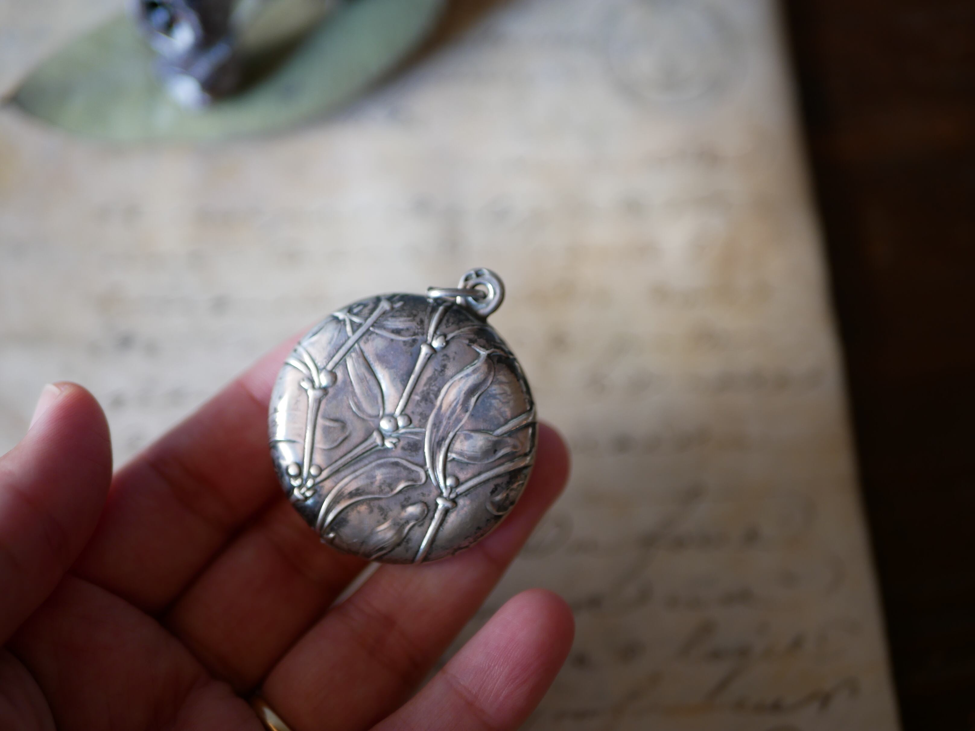 フランス アンティーク ヤドリギ ミラー付きペンダントトップ