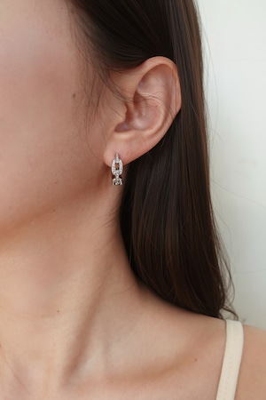 chain zircon hoop pierce