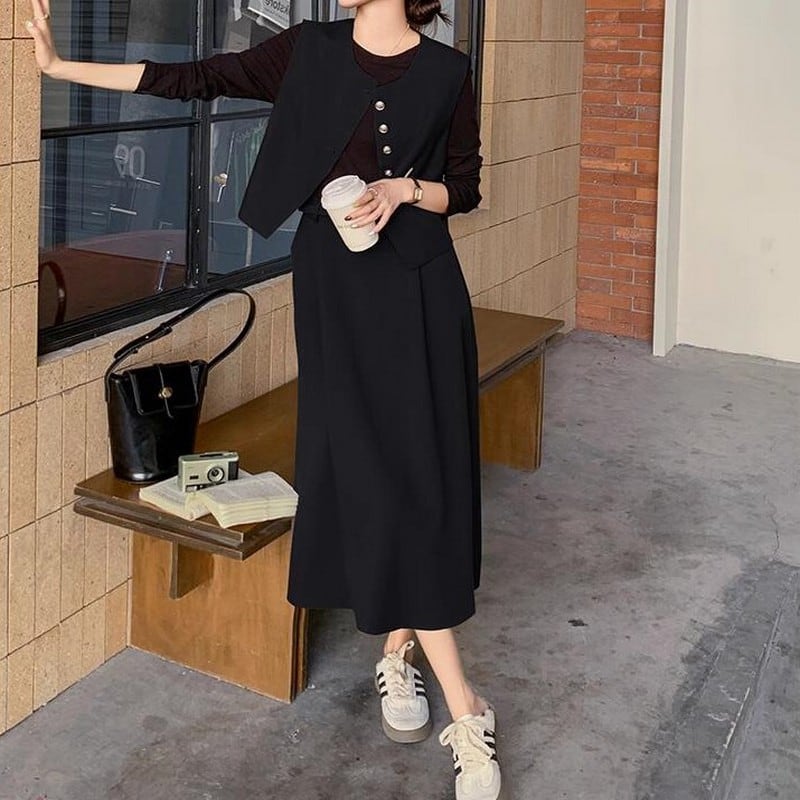 エイココンドウ　E-clat 黒ウールロングベスト　Eセンセーシャン　スカート ❤️エイココンドウ（EIKO KONDO）コート＆フレアスカートの