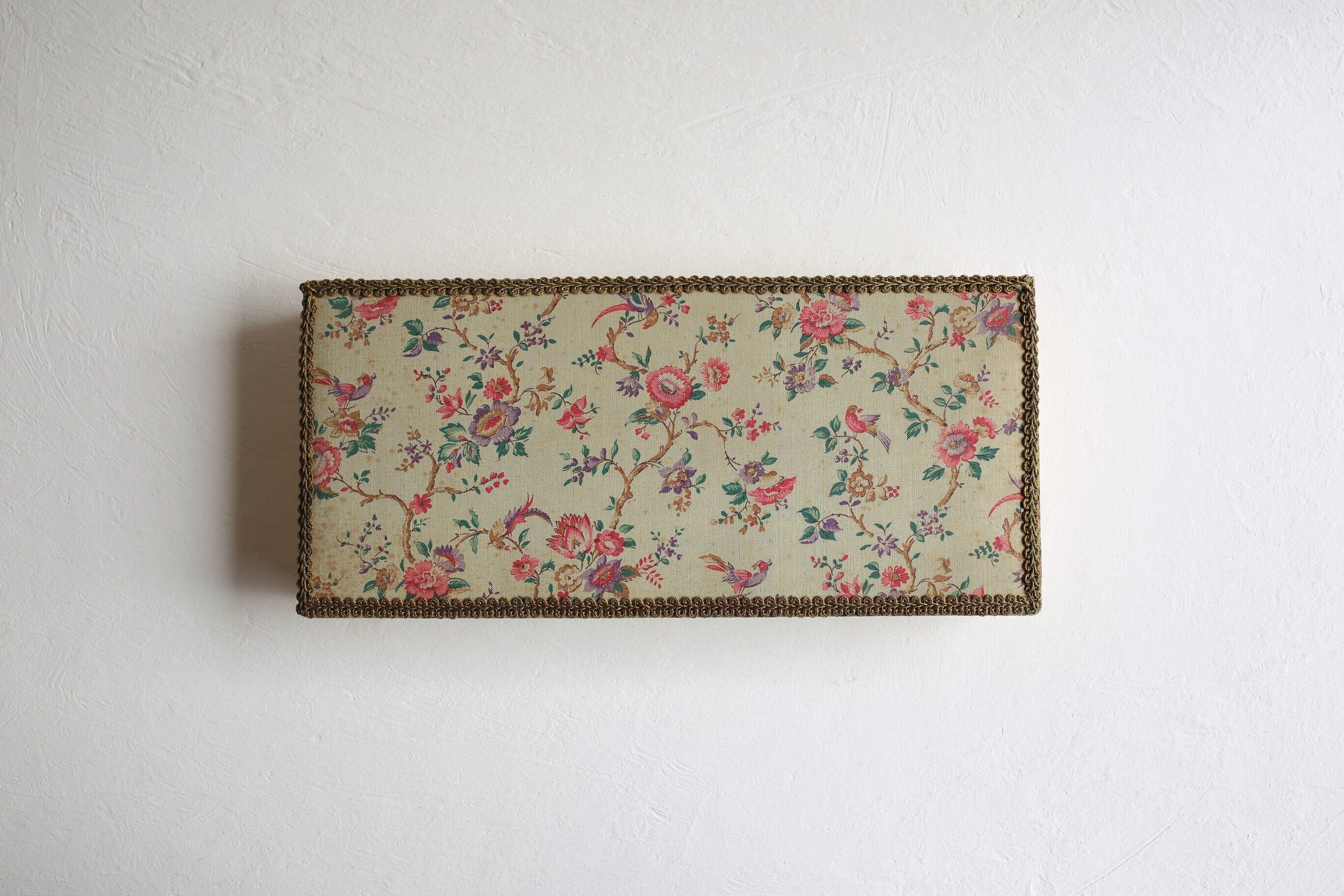 ヴィンテージフランス ４匹の犬と鳥と寛ぐ人々 田園風景 カルトナージュ ボックス 434e326bd4a441fe91e047dc8f78e8