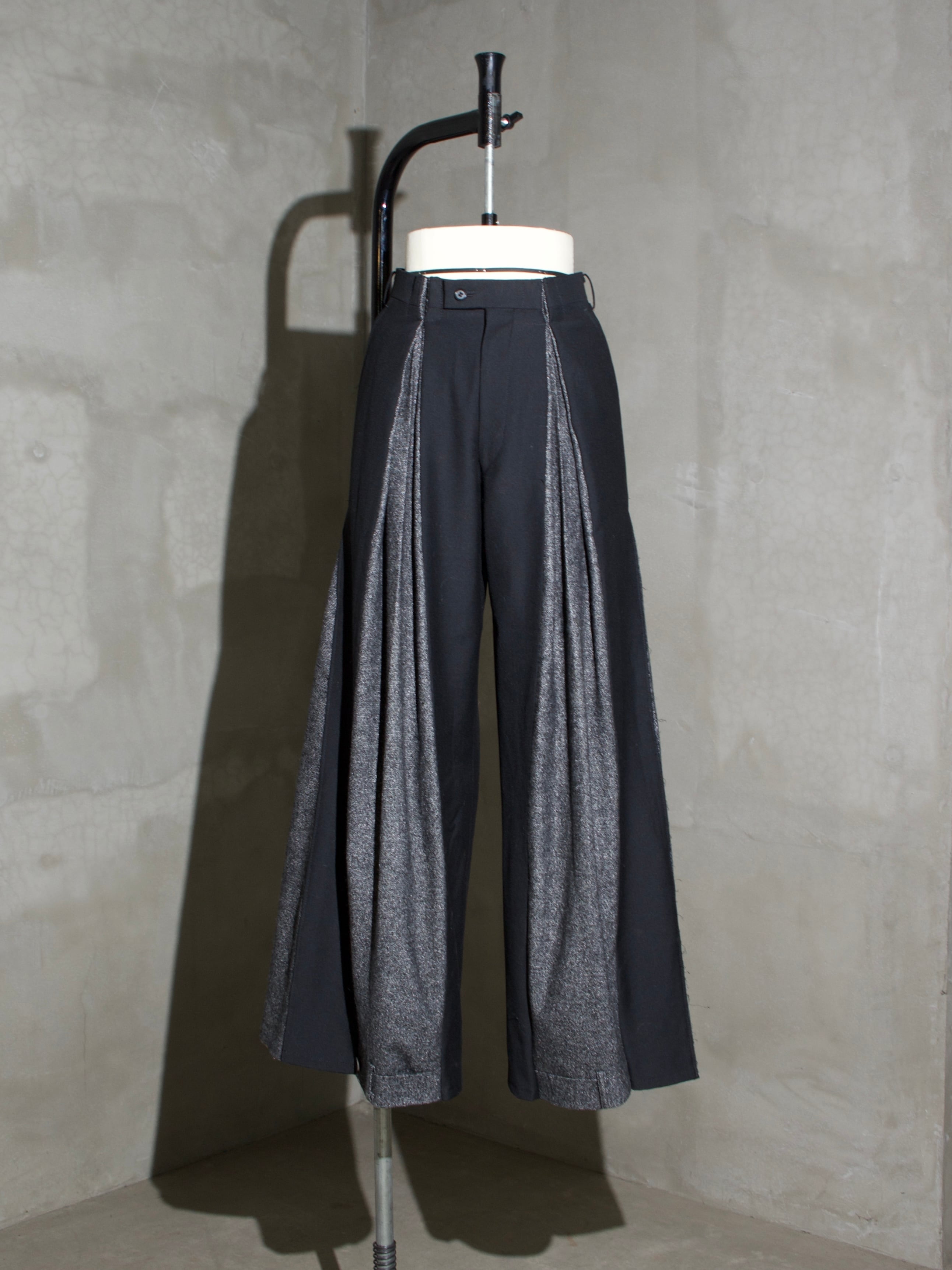 tuck wide slacks | 『kick margin.』