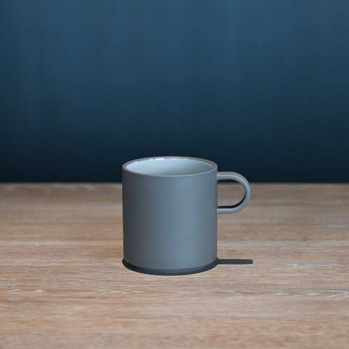 《HASAMI PORCELAIN ORIGINAL 【Mug Cup Medium/Ash White】》| HASAMI PORCELAIN