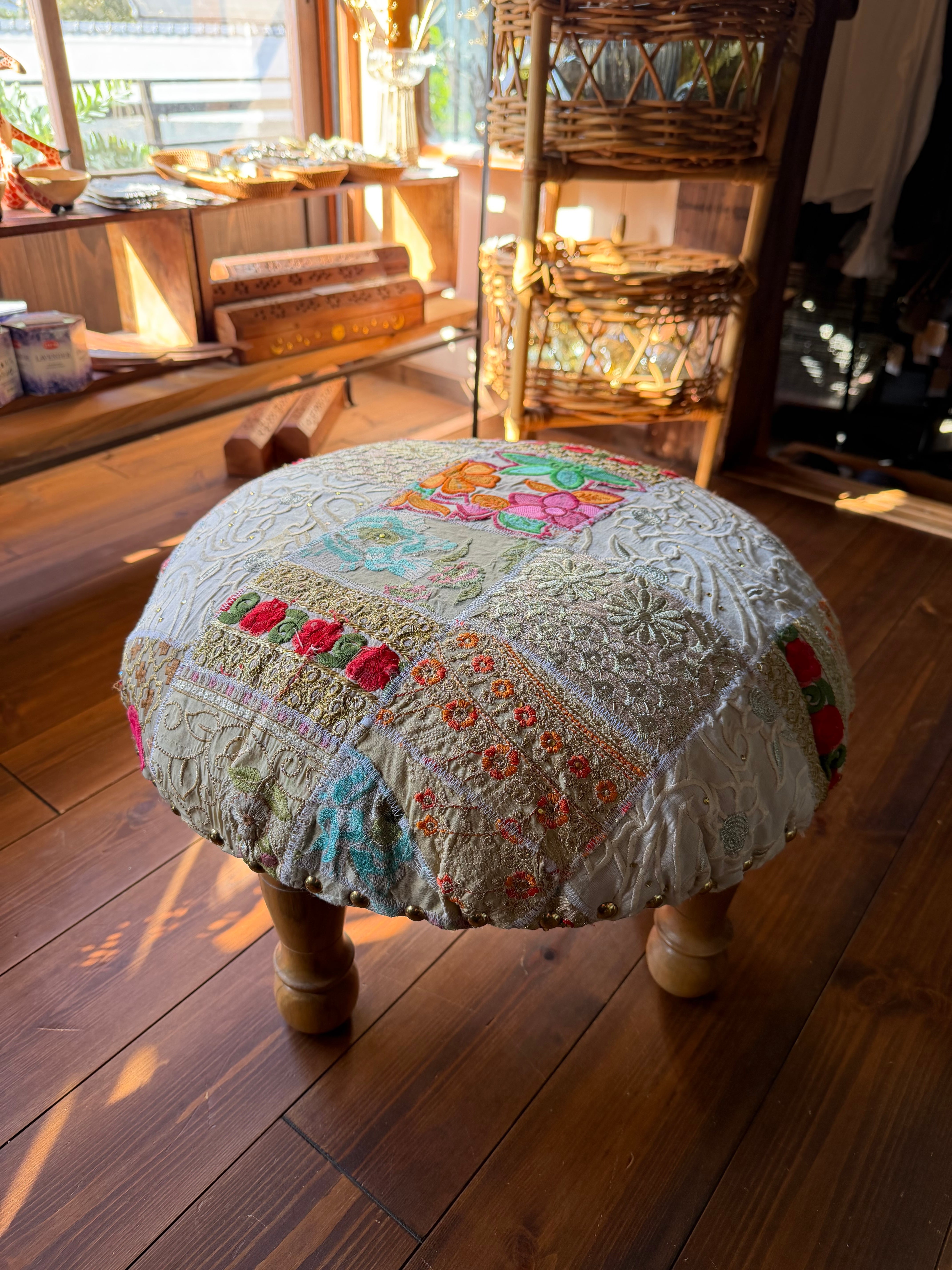 インドのパッチワークスツールWT3(発送3/23以降)