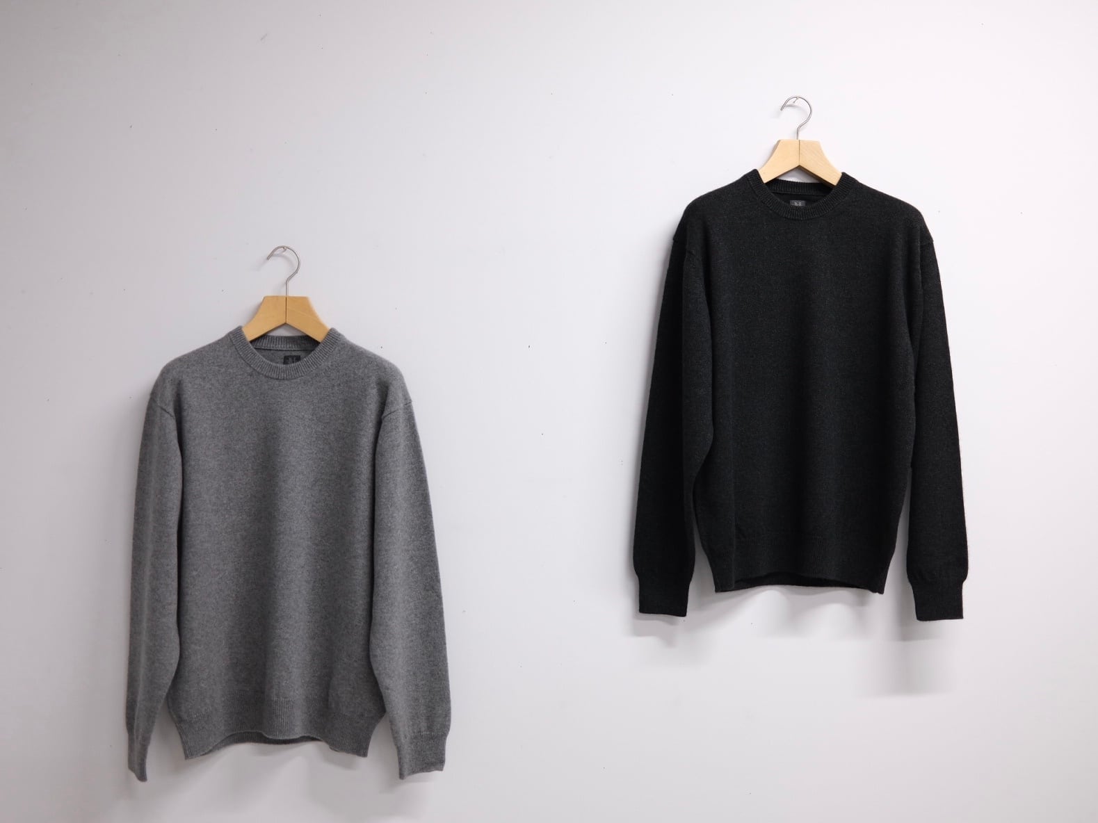 Men's BATONER” INNOCENT CASHMERE CREW NECK” | Lapel online store Men's BATONER” INNOCENT CASHMERE CREW NECK” | Lapel online store