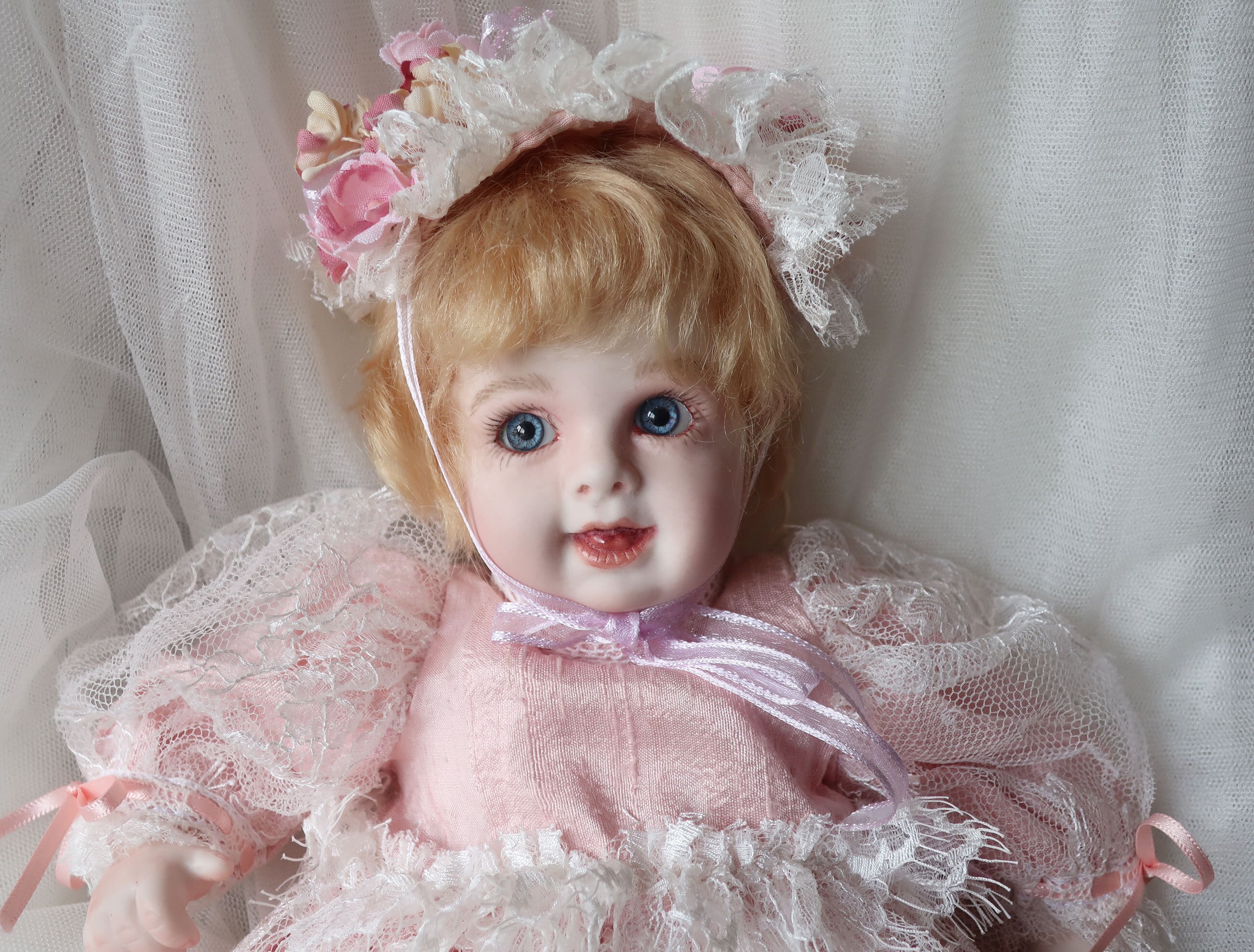 アンティークBabe ベビー生誕記念品クッション1849年 貴重 ハニーベビー＜笑い顔＞HB0308 | 創作人形館ミワドールBASE店