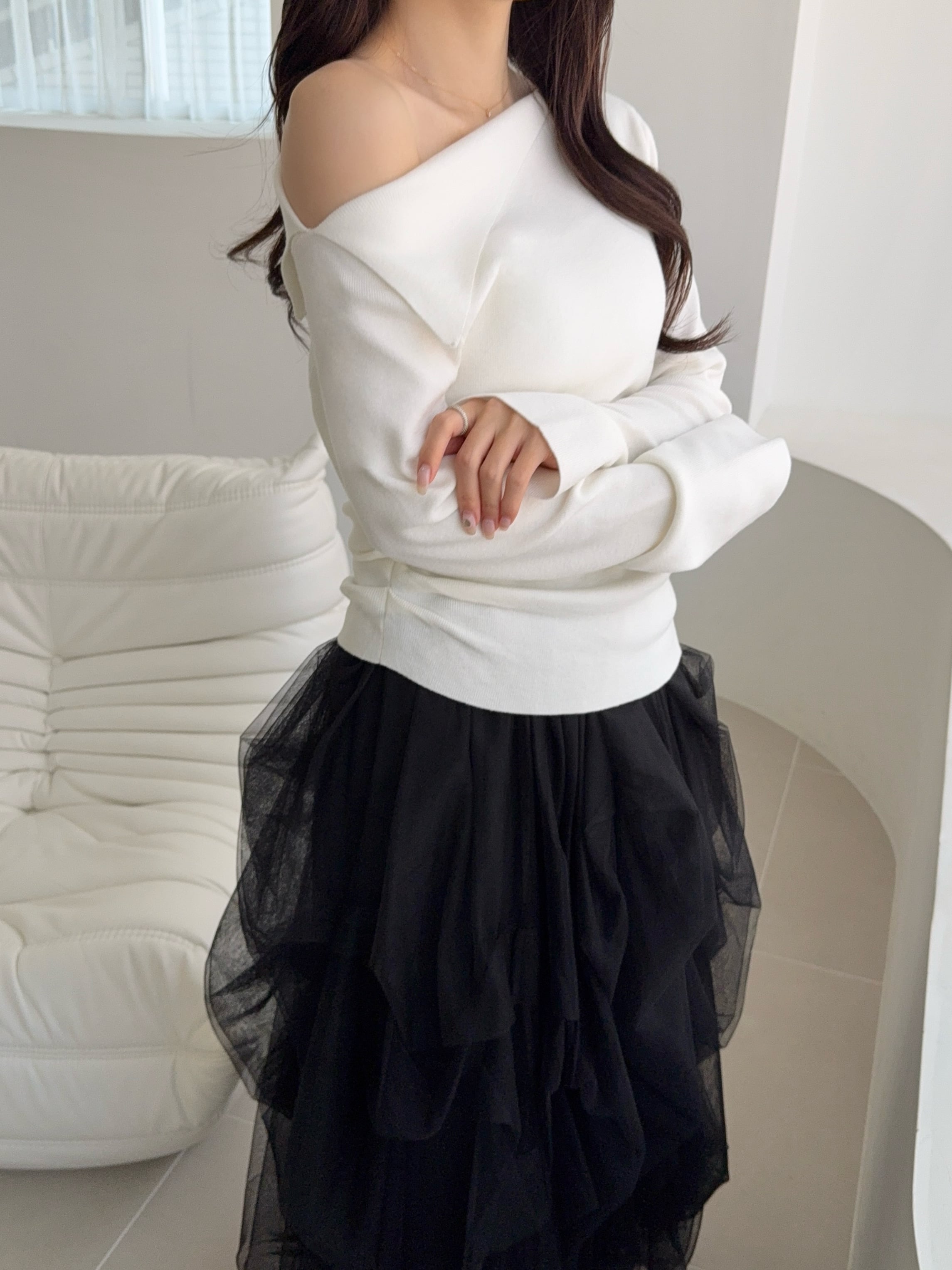 【 予約販売期間限定10%off+送料無料 】one shoulder knit tops( White )