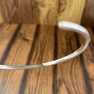 シルバーカットエッジバングル