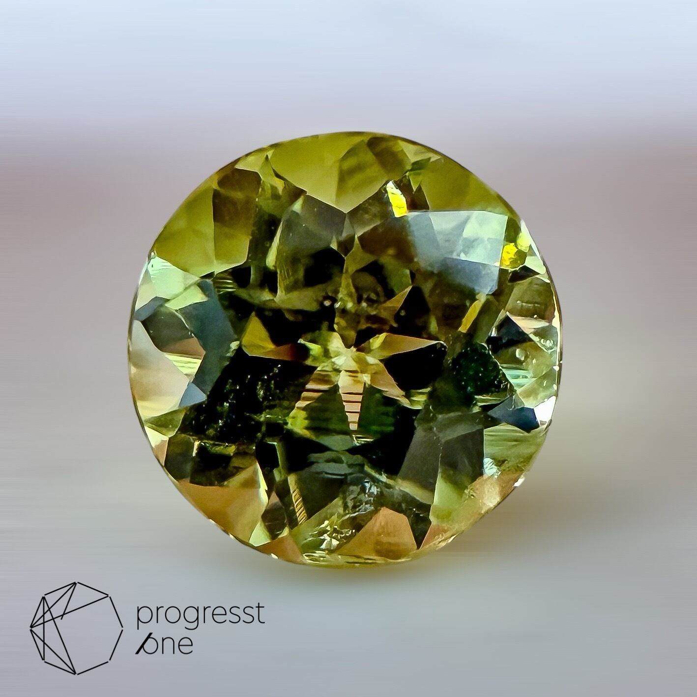 マリガーネット0.77ct | progresstone