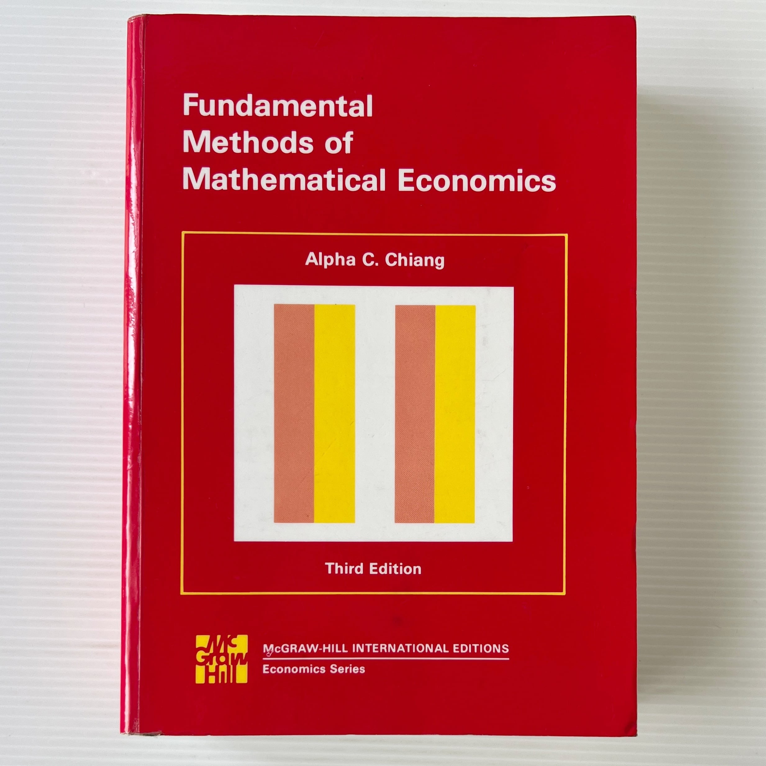 Fundamental Methods of Mathematical Economics 3rd edition / Alpha C. Chiang / McGraw-Hill