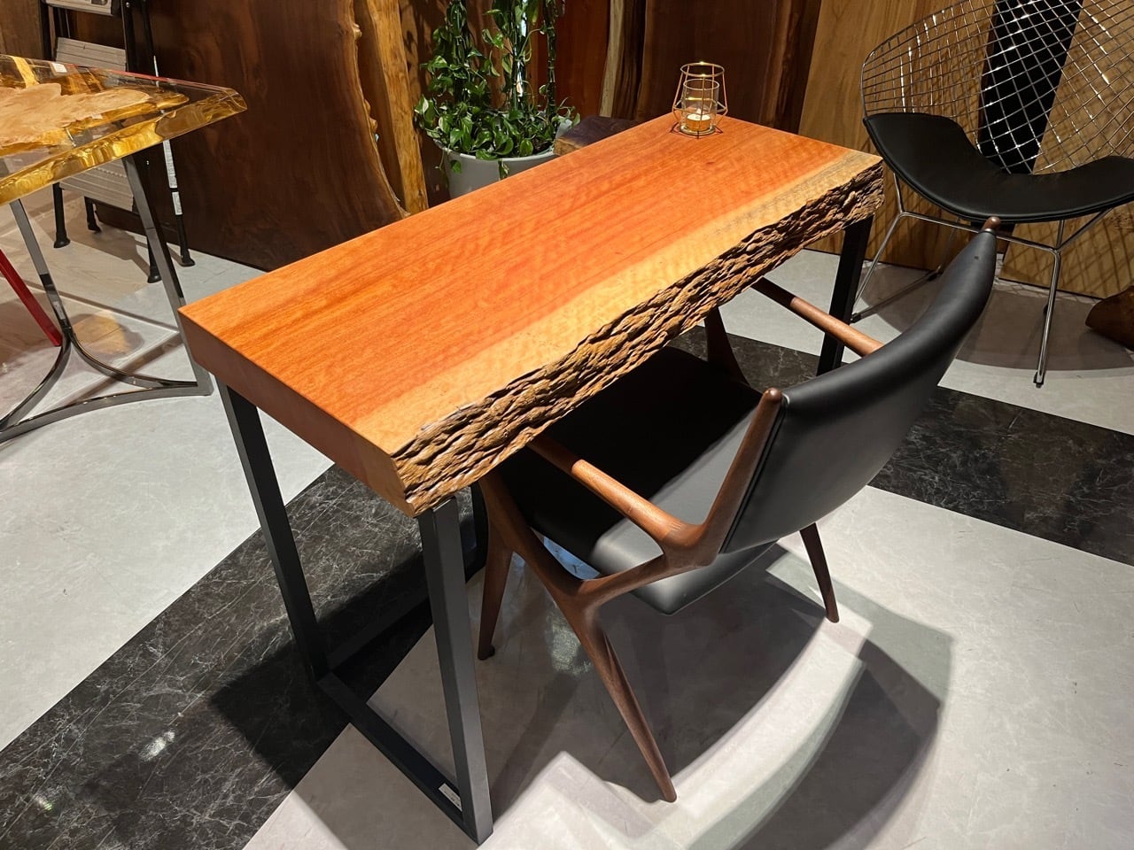 ボセ(アフリカンチェリー) | 千年家具 - 無垢一枚板テーブル