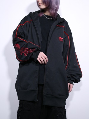 ”adidas” red piping and sleeve 刺繍 logo design track jacket