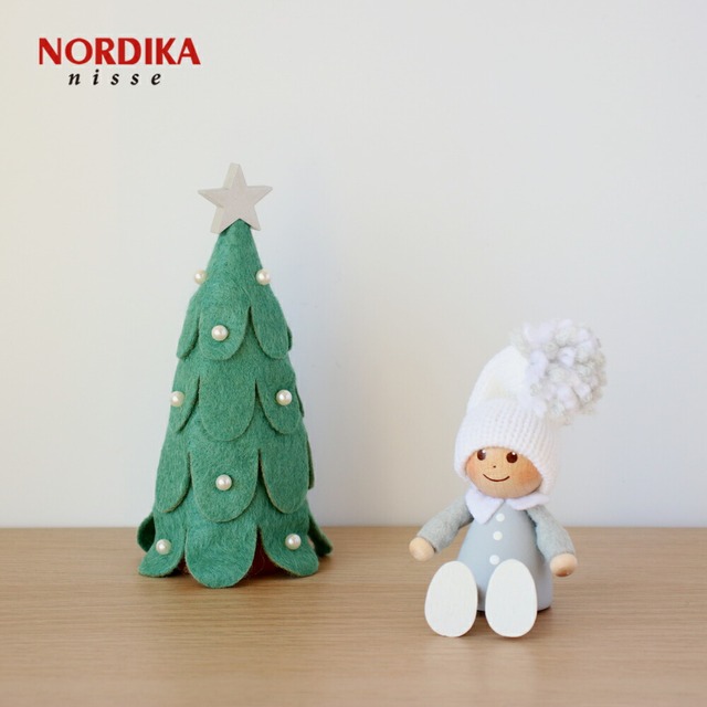 NORDICA （ ノルディカ ）ペタンコ座りの男の子 サイレントナイト【 北欧 クリスマス 飾り 木製 人形 幸福を運ぶ 妖精 nisse 】