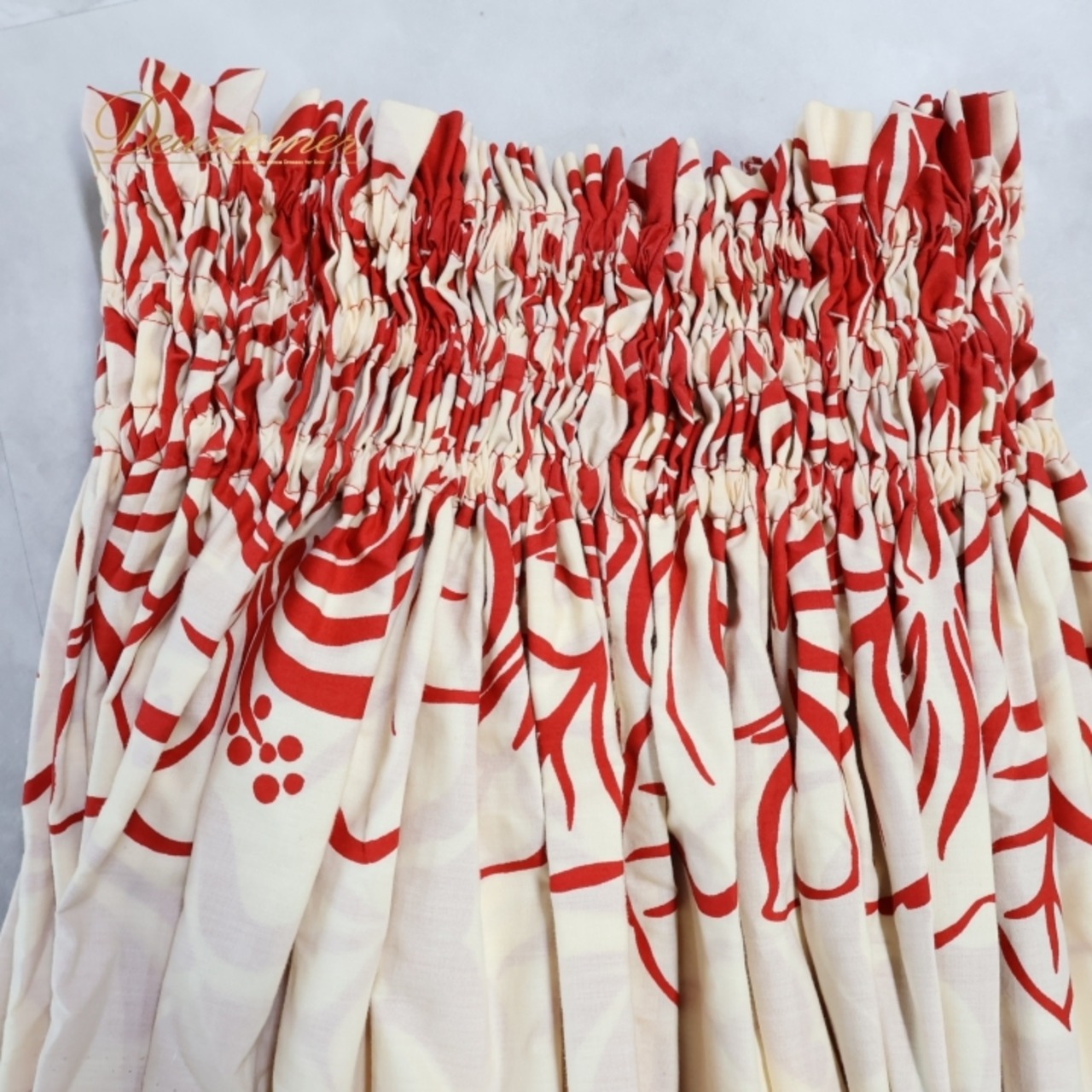 フラダンス 衣装 パウスカート レッド系 シングル フラ ダンス ハイビスカス柄 ハワイアン アロハ 華やか 赤 白 鮮やか 花柄 かわいい スカート フラワー ハワイアンプリント ホワイト系