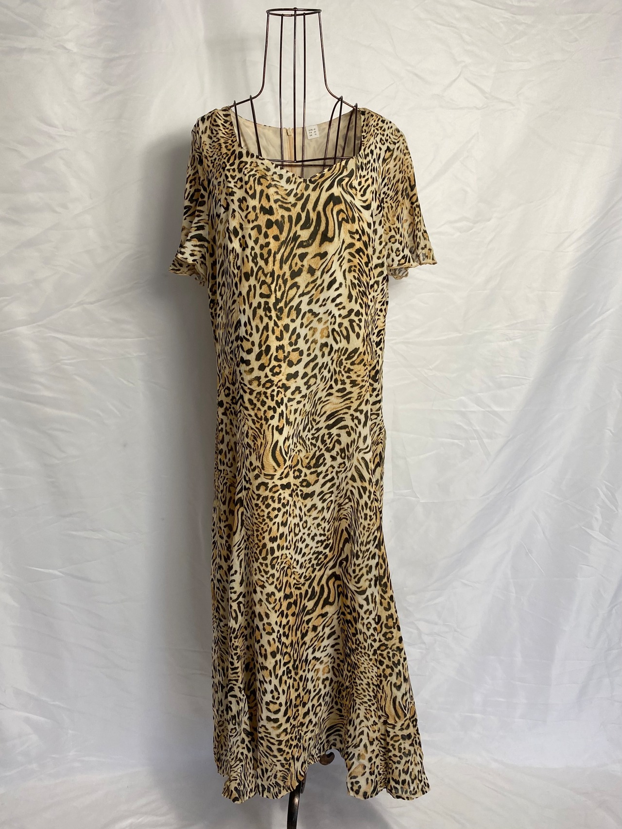 Leopard half sleeve dress