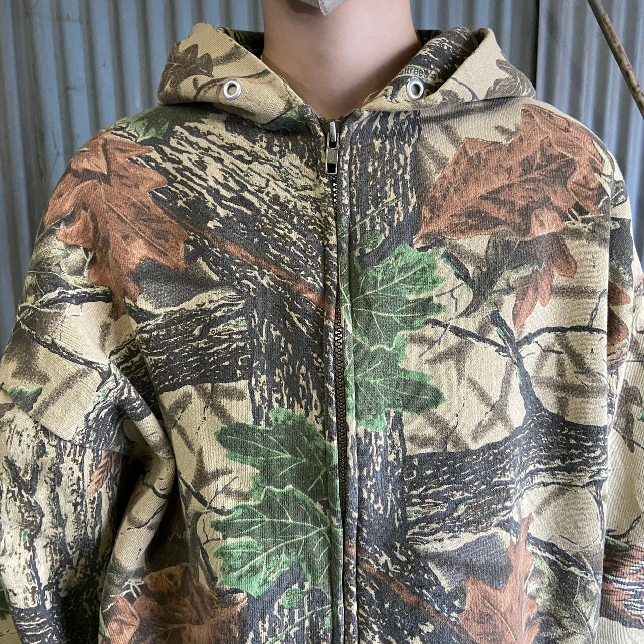 【G429】REALTREE ジップアップフードブルゾン【2XL】総柄