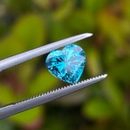 ブルージルコン ハートシェイプ 6.9x6.5mm, 1.94ct カンボジア産