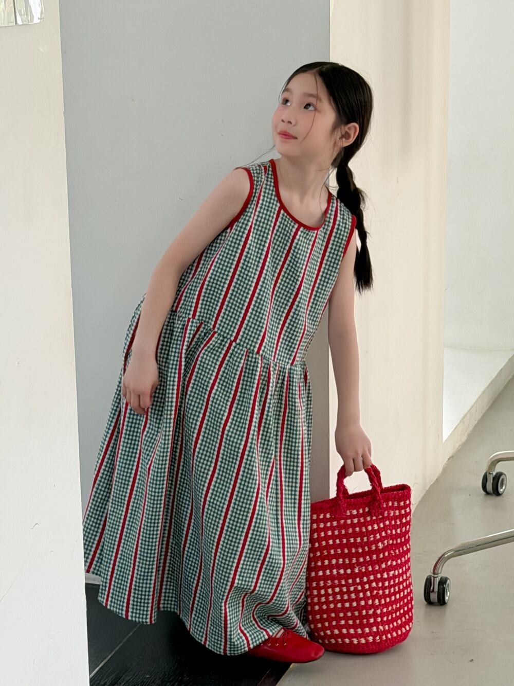 本場大島 ピンタック ロングワンピース 龍郷(赤) 希少 レトロチェックマキシワンピース（チェック柄）KMAI｜ノースリーブ