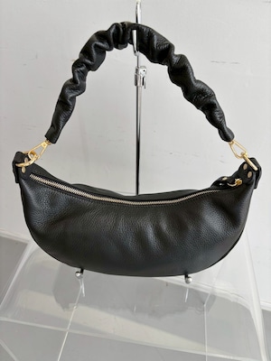 MILLELA FIRENZE Gathered Handle Half Moon Bag ギャザーハンドルハーフムーンバッグ Black