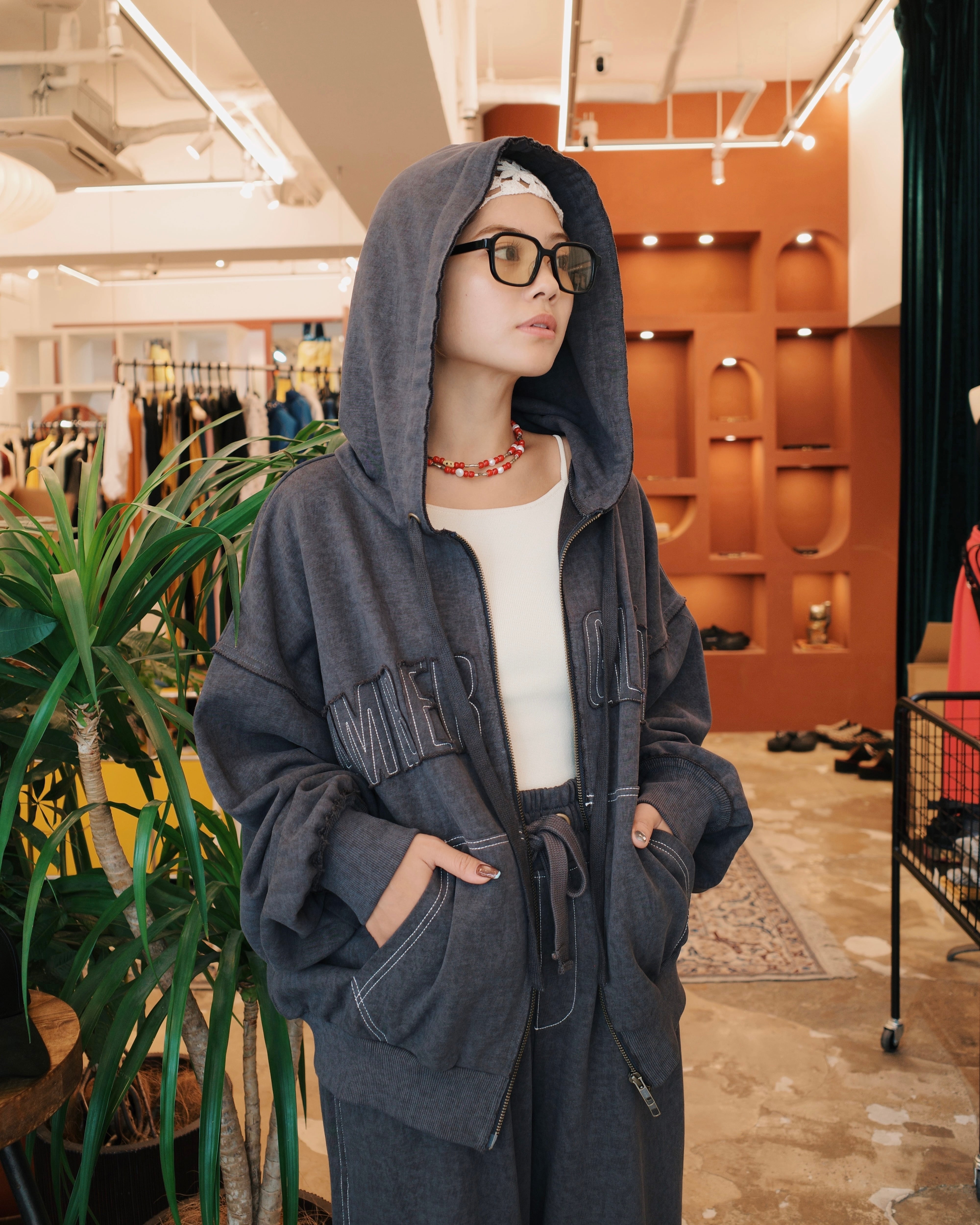 ジャーニースウェットジップアップフーディー｜ウォーター | AMBERGLEAM