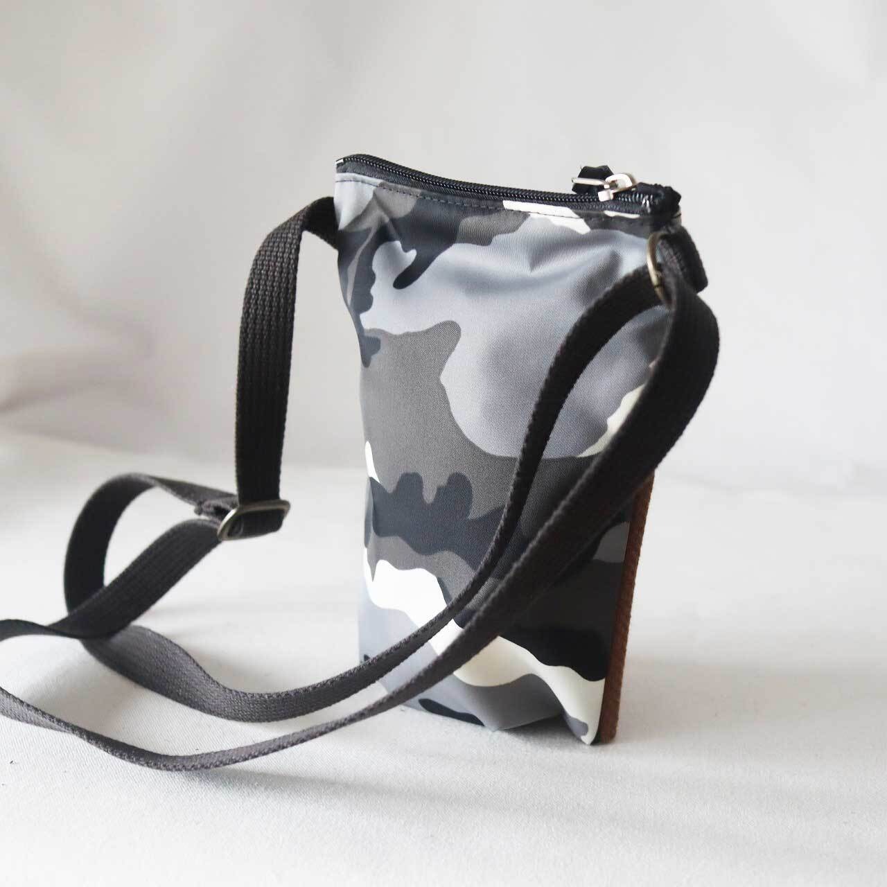 サコッシュ / Hemp cotton pocket sacoche /チョコ ブラウン & カモフラージュ