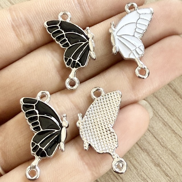 蝶モチーフの友情ネックレス・アクセサリーパーツ