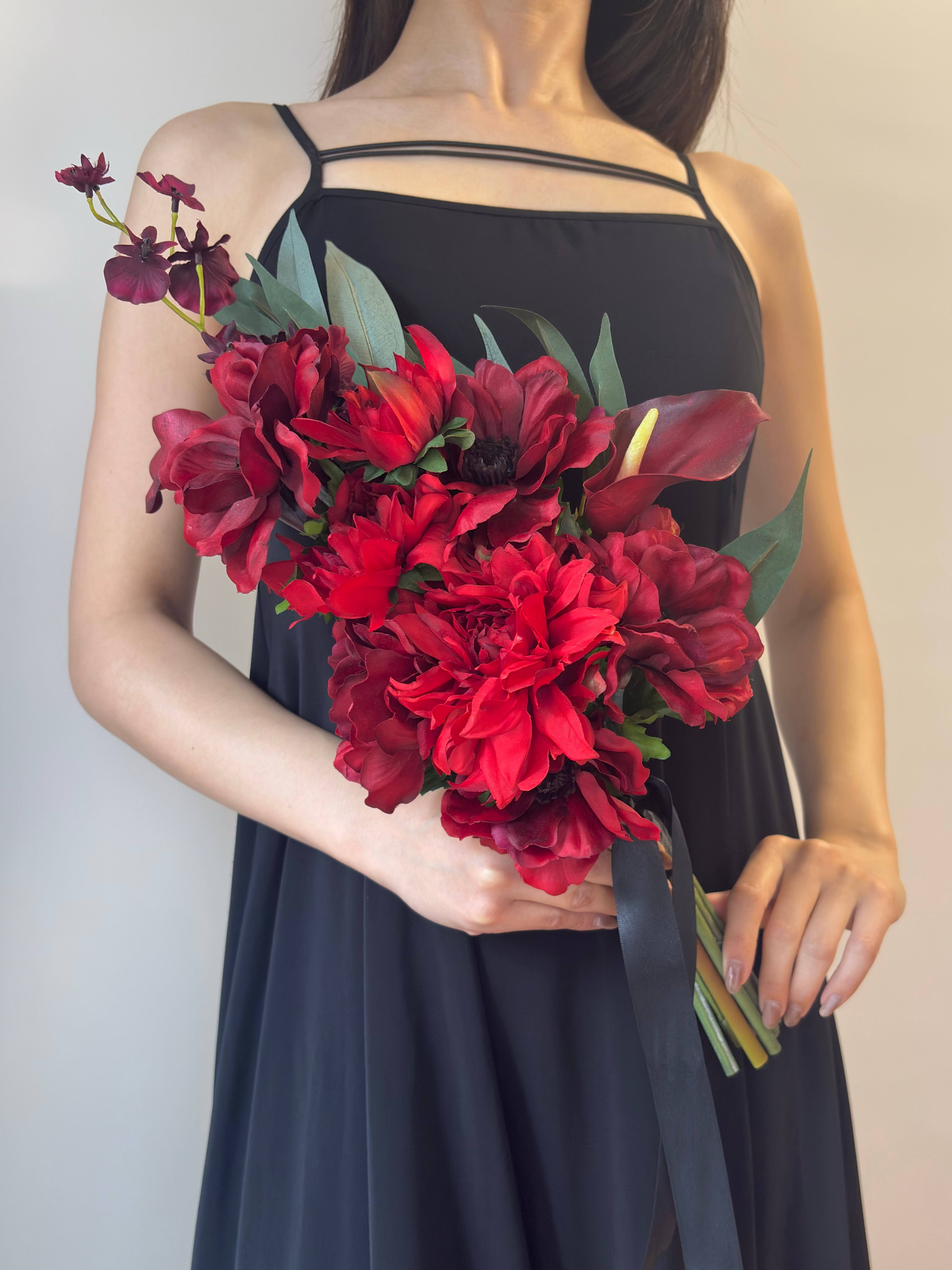 ブートニア付】ボルドーカラーの造花ウェディングブーケ｜シックな結婚