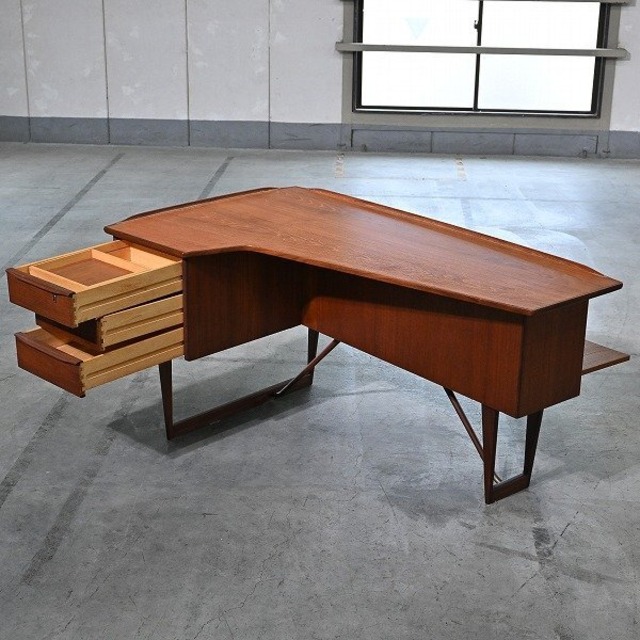 Hedensted Mbelfabrik 115万「Boomerang Desk」チーク材 Peter Lvig Nielsen ブーメラン デスク ライティング 北欧 デンマーク【中古家具/中古インテリア/USED家具ユーズド家具/リサイクル】