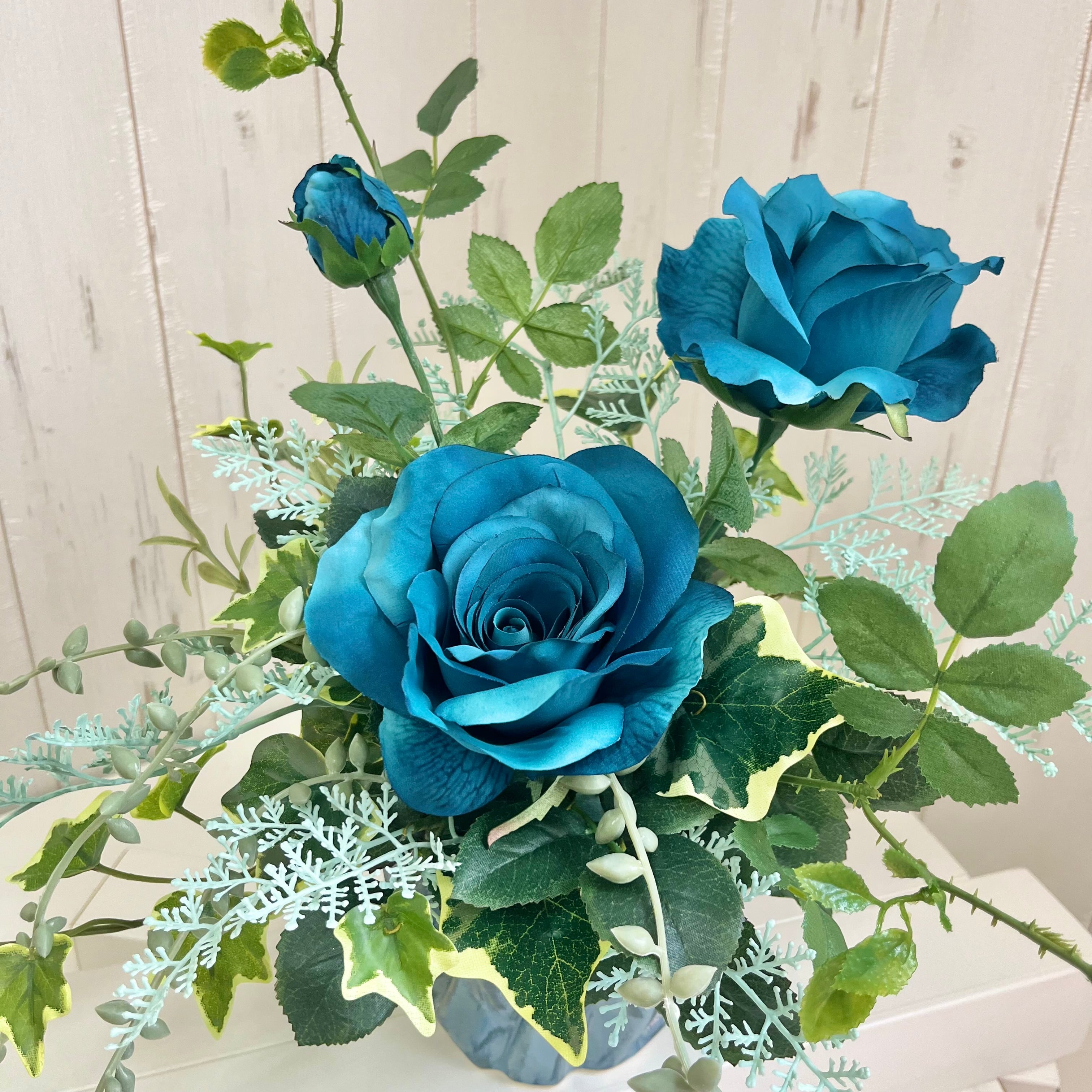 ターコイズブルーローズミニアレンジメント | Flower Art Shop サエラ