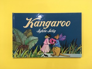Kangaroo｜Sylvie Selig (b065_B)