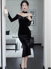 【0094】Off Shoulder Slim Long Sleeve Dress