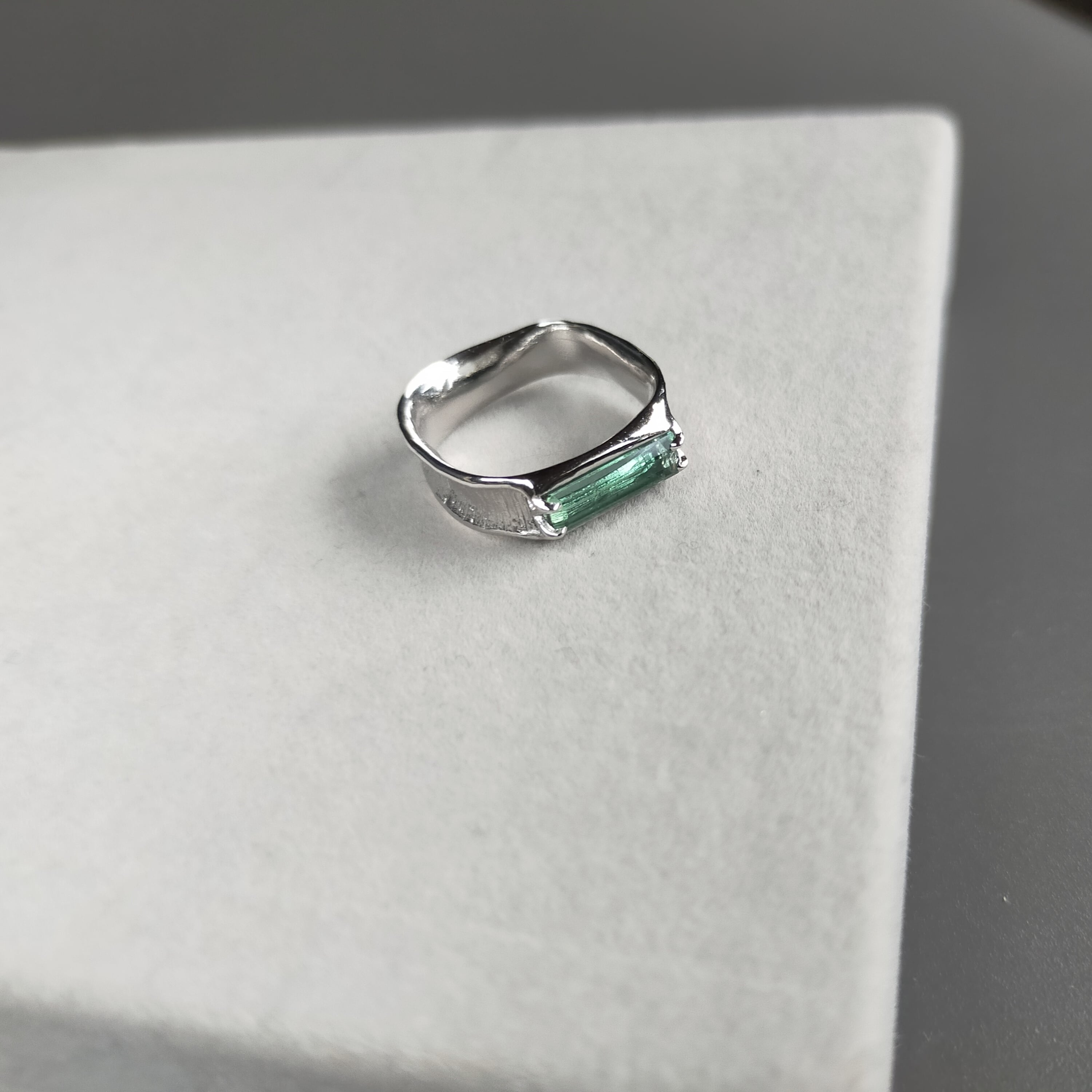 kihada グリーントルマリン スクエアリング R | Sa.Ya. original jewelry