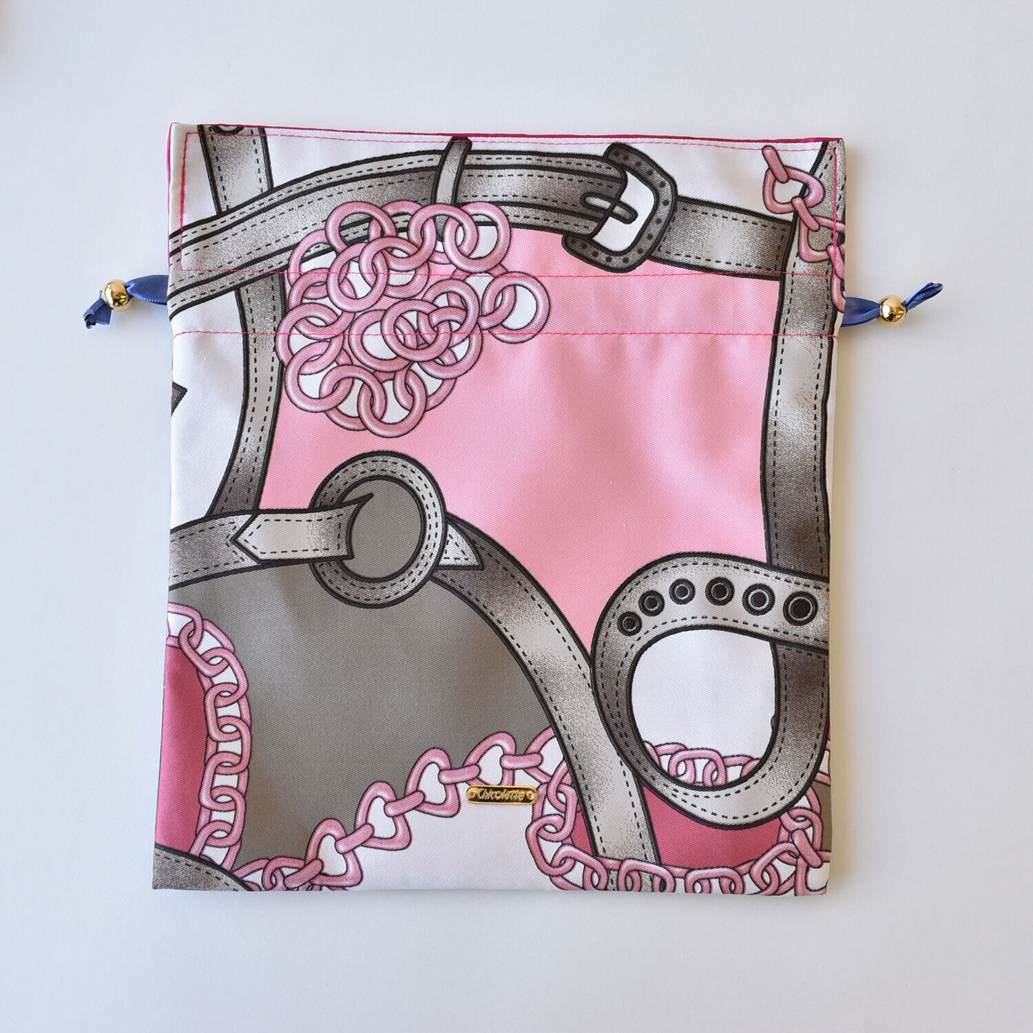 アダクワッタさんがヴィンテージ生地でひとつひとつハンドメイドで手掛ける巾着 巾着 | Chicolatte | チコラッテ