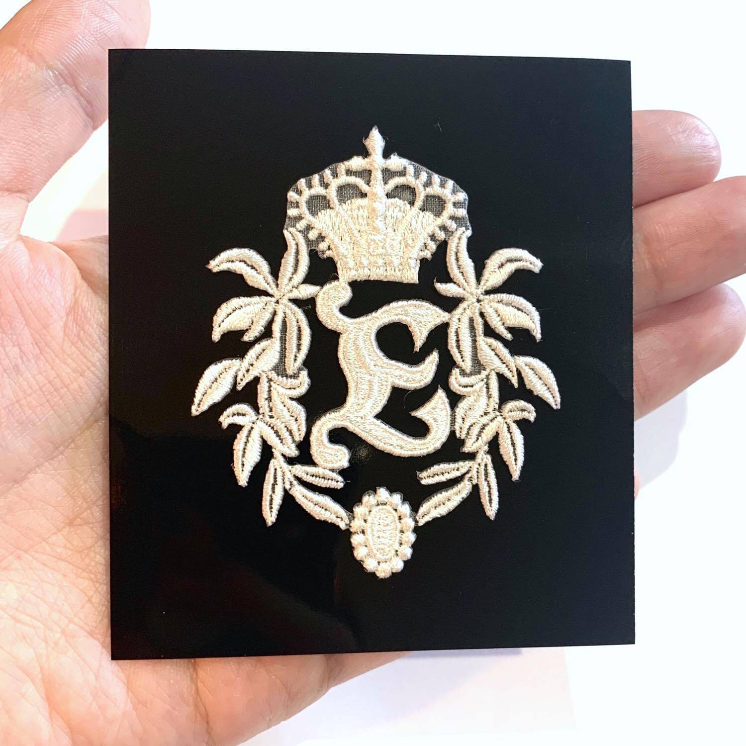 エンブレム風ワッペン | Dua-アクセサリーパーツショップ