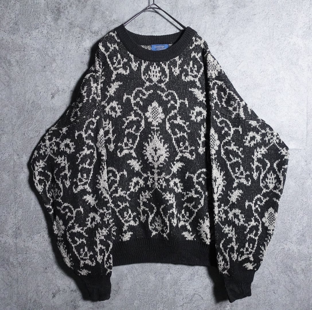Black abstract pattern design knit