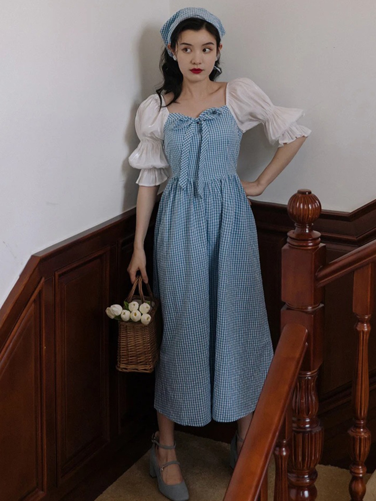 【0011】Blue Check Ribbon Short Sleeve Dress