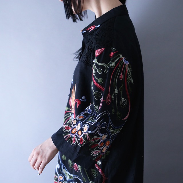 "刺繍" beautiful design and mesh fabric over silhouette h/s shirt