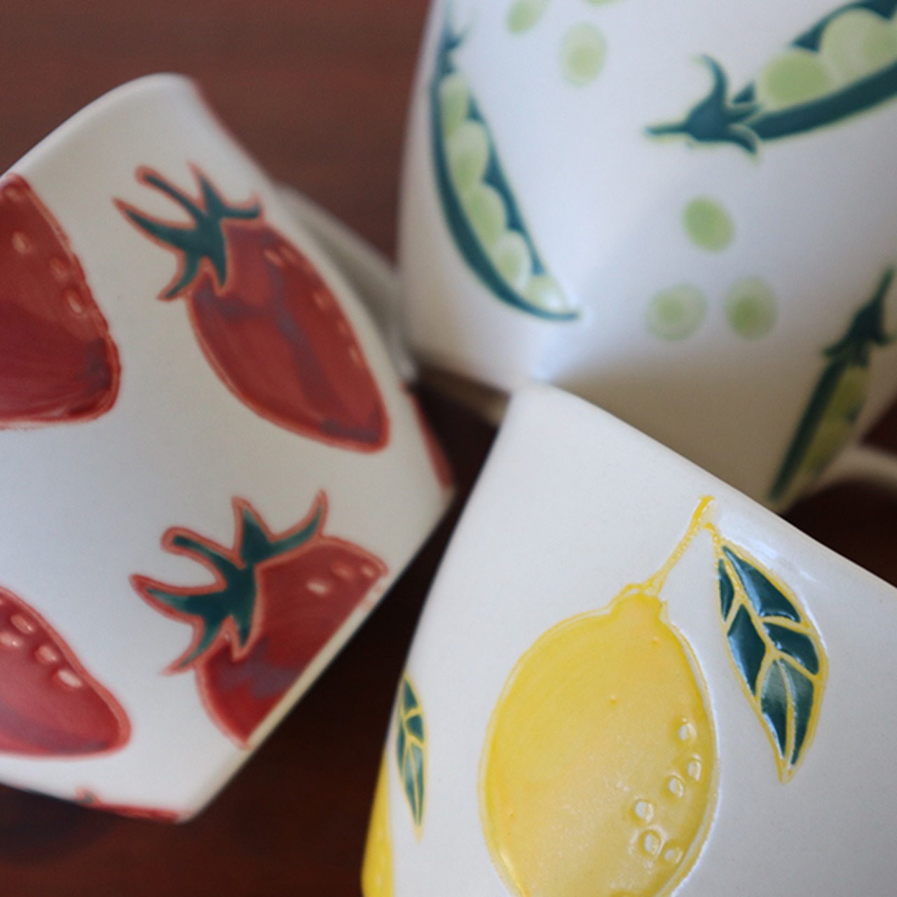 波佐見焼　スープマグ　（レモン・豆・いちご）5-029
