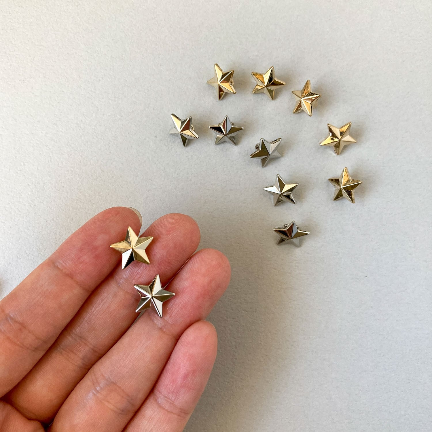 カット入り星のボタン(10mm)